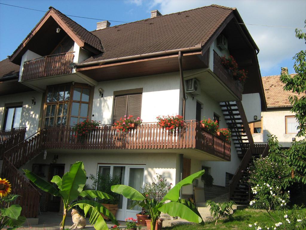 Ibolya Apartmanok Fonyod ภายนอก รูปภาพ
