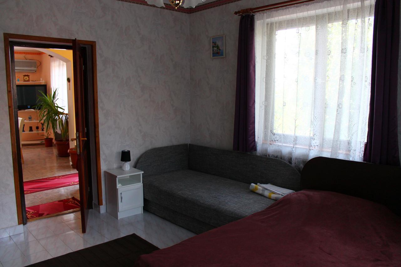 Ibolya Apartmanok Fonyod ภายนอก รูปภาพ